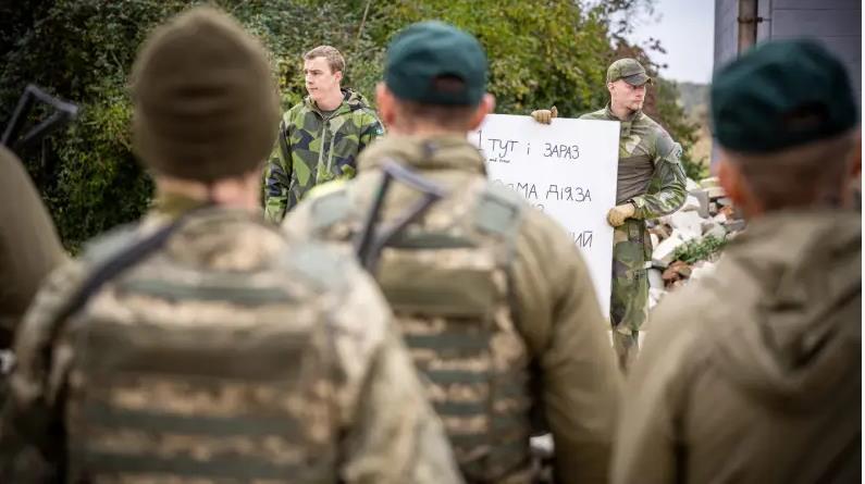 两千名芬兰人阵亡：首个北约国家公布俄乌冲突中的伤亡数据在乌克兰前线，成千