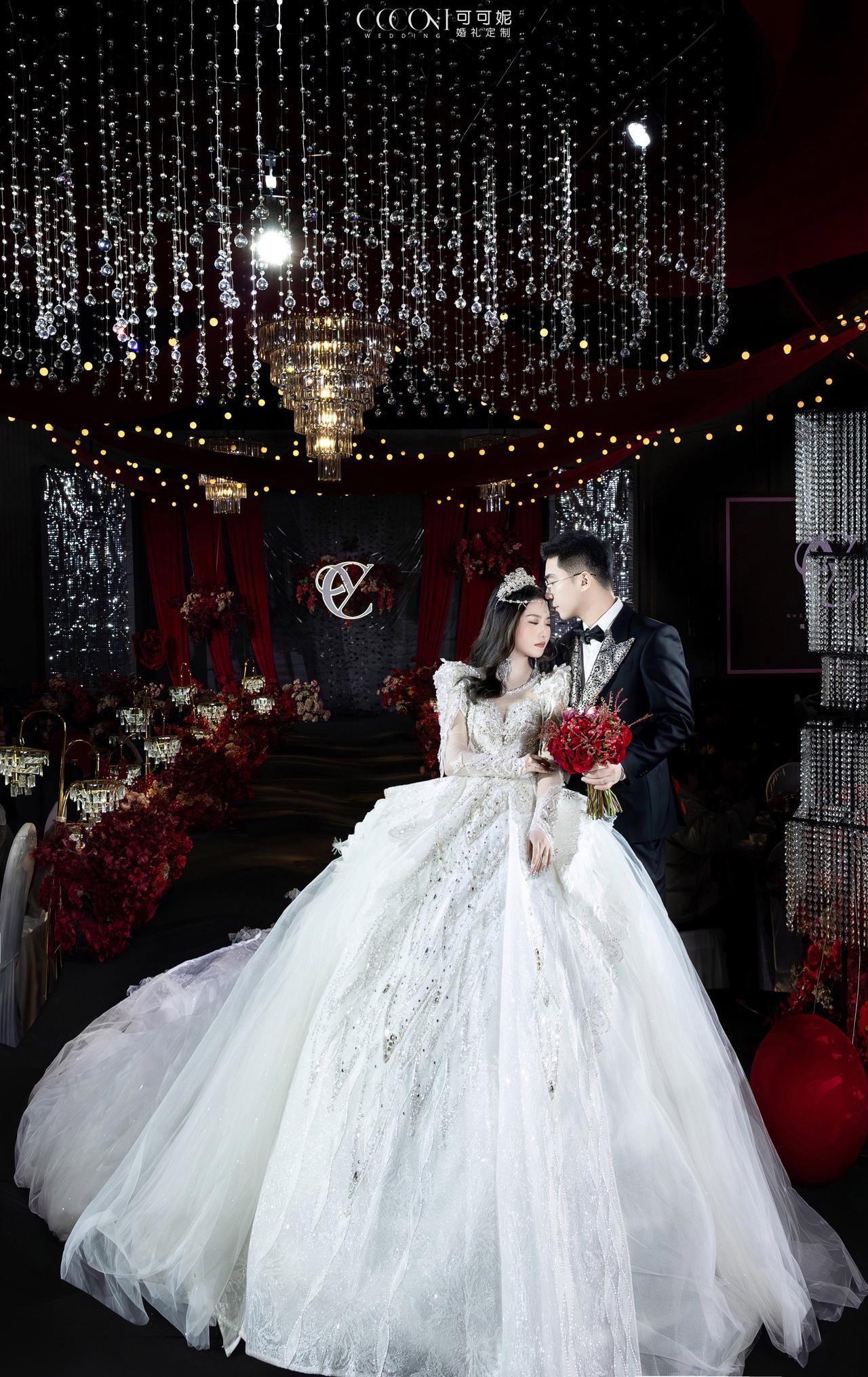 什么样的男人最适合结婚？1、有持续的赚钱能力，没负债。2、情绪稳定，不会打