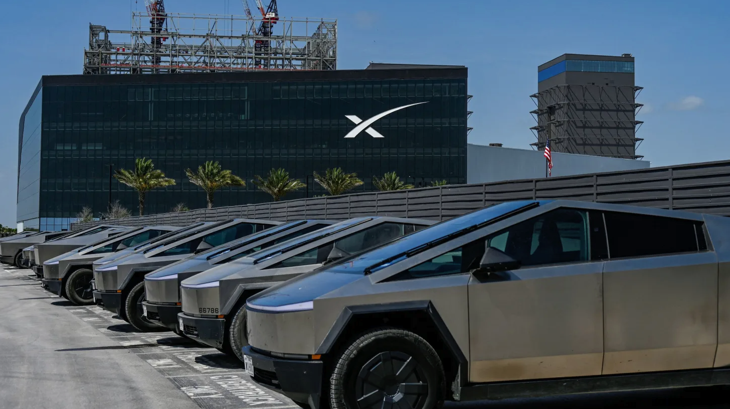 SpaceX市值蒸发超1.2万亿美元, 已经跌掉了一个特斯拉
