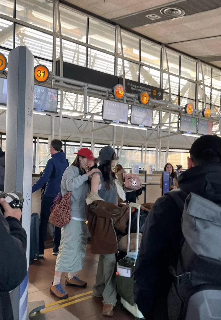 跪求宋茜出穿搭教程，是我走在路上会目送100米的帅美穿搭​​​