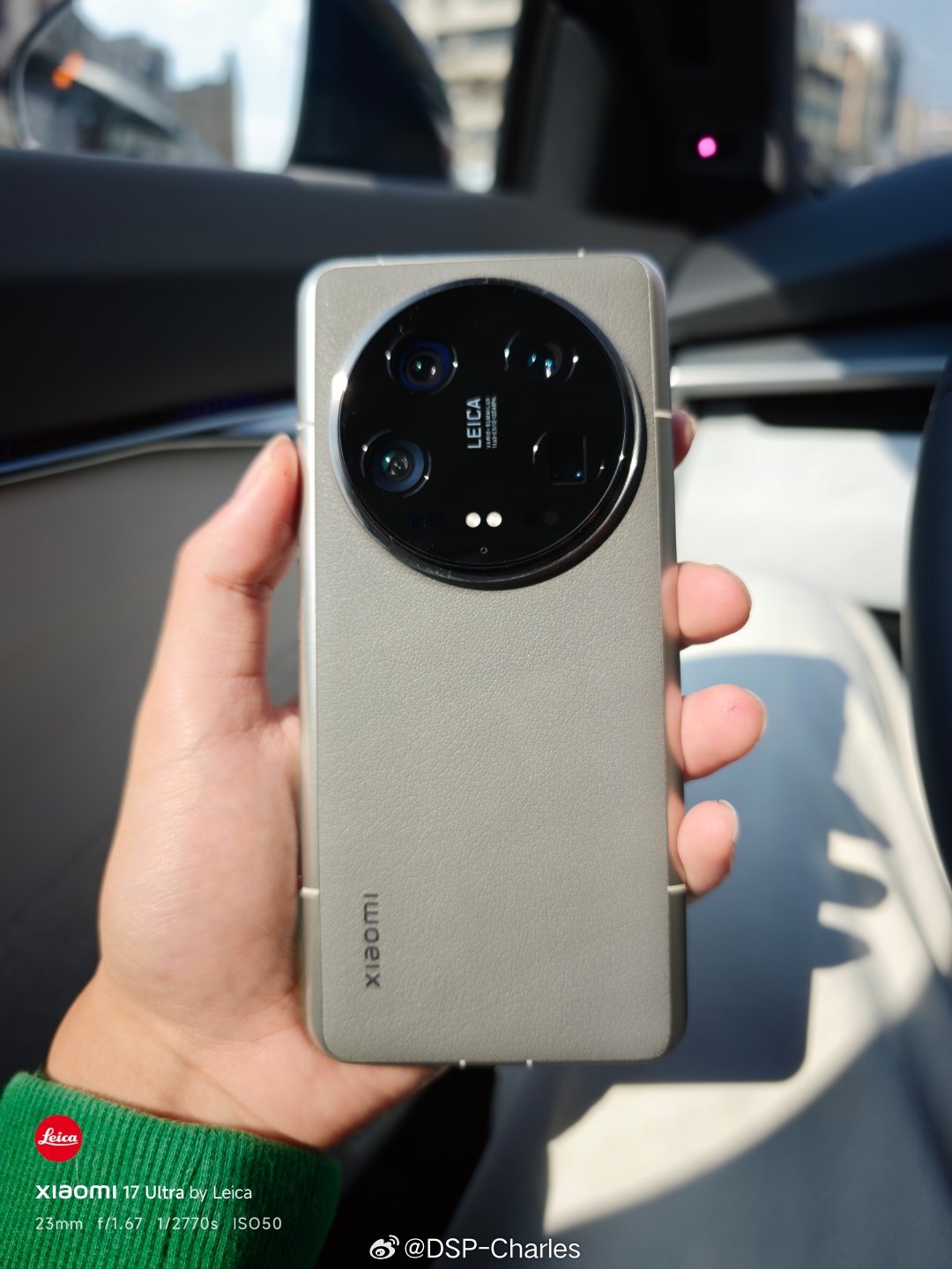 收藏了一台小米14Ultra钛金属版本超级合理的四摄焦段配置，还有长焦微距镜