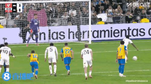 维尼休斯失点，阿隆索摇头就这还要同薪？学学姆总吧人家让出帽子戏法机会，就给你