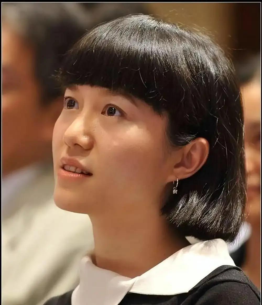 翁帆的人生选择：尊重每一种生活的本真近日看翁帆离开曾与杨振宁先生同住的专家