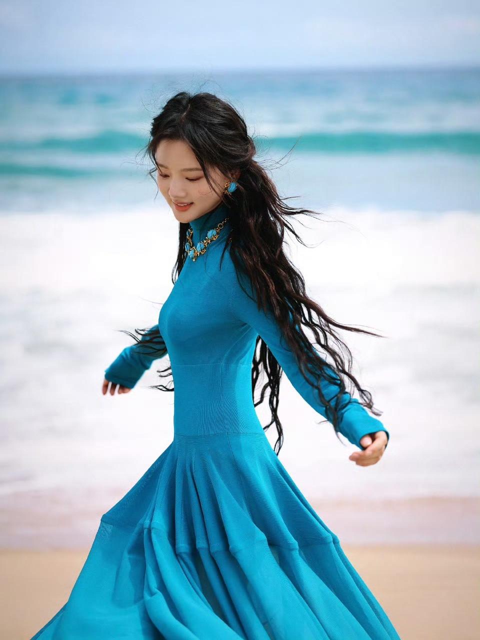 任敏五哈6海报任敏官宣五哈6哈哈哈哈哈演员任敏官宣加盟五哈6，跨界综艺让人眼前一