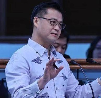 弹劾副总统？所有人都以为这是一场杀红眼的政治追杀。结果新上任的参议长张侨伟一拍桌