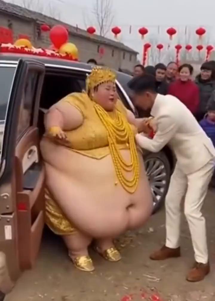 来，往，再往前一点。