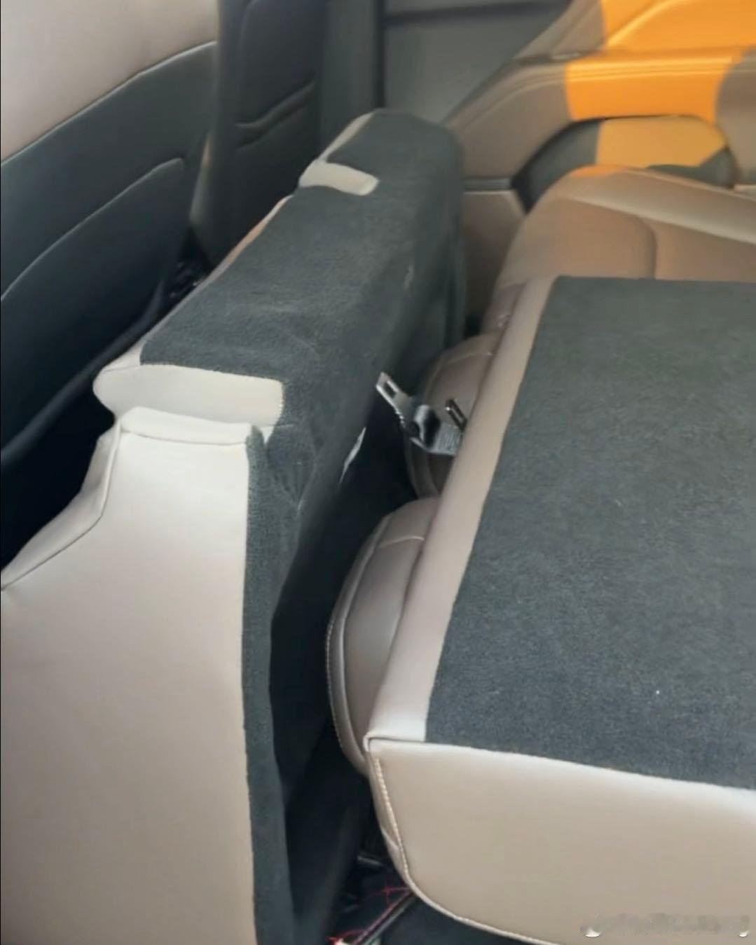 五菱15号的时候出了台星光560，已经过去一周的时间了，我嫂子催我好几天让我给他