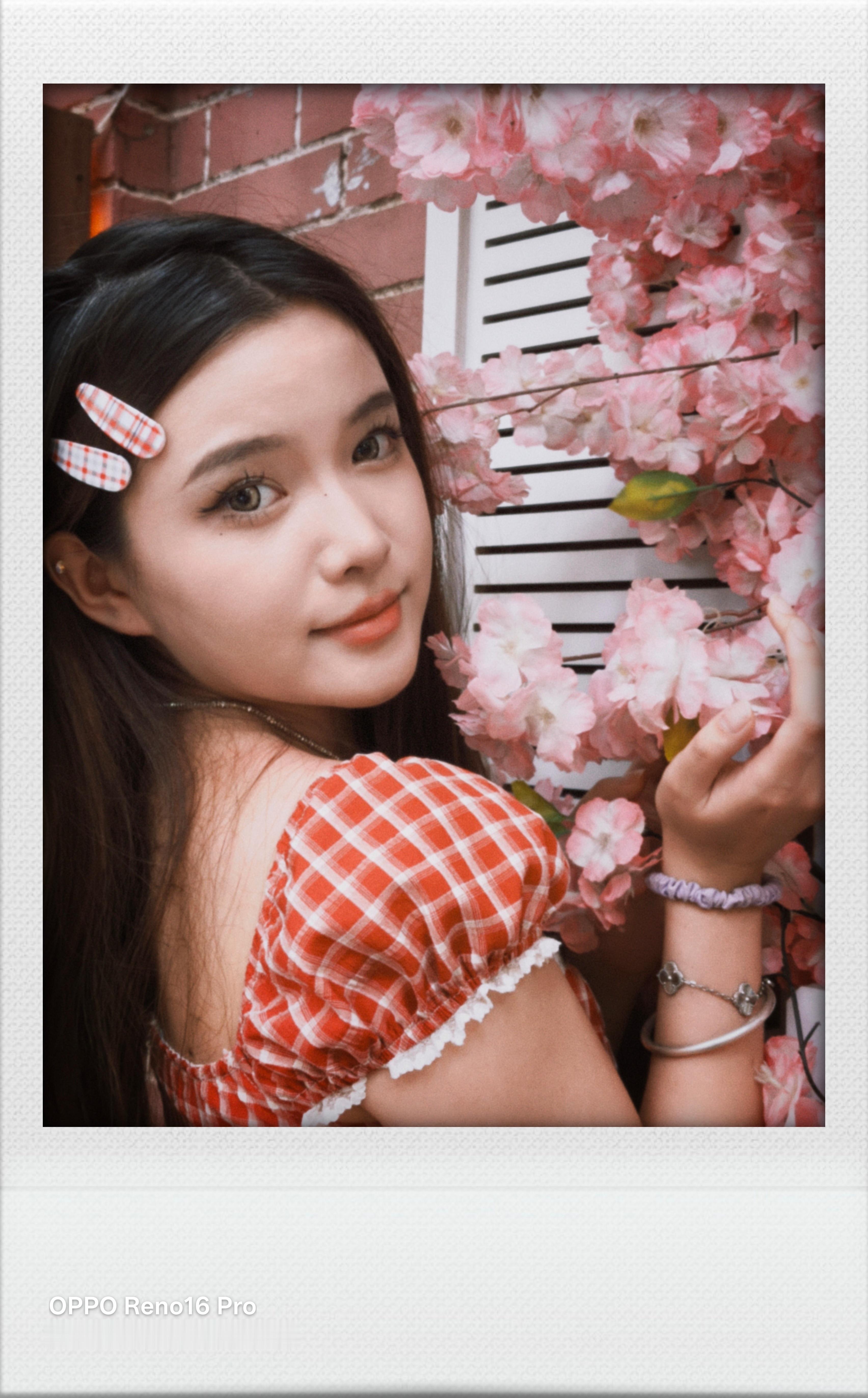 拍了一组Reno16Pro人像样张。小小白产品观察人像一直是OPPO