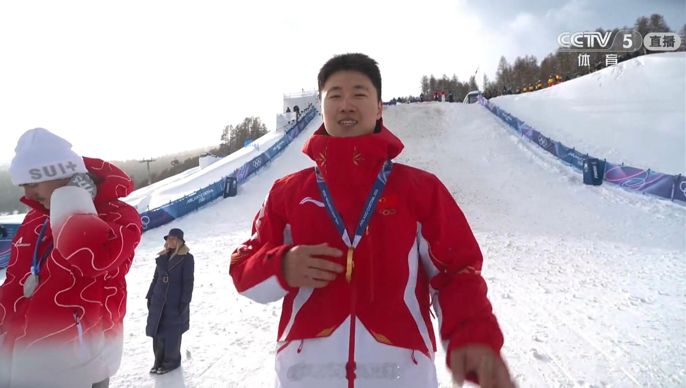 王心迪金牌荣耀时刻！王心迪米兰冬奥会自由式滑雪男子空中技巧金牌！🏅王心迪徐梦桃