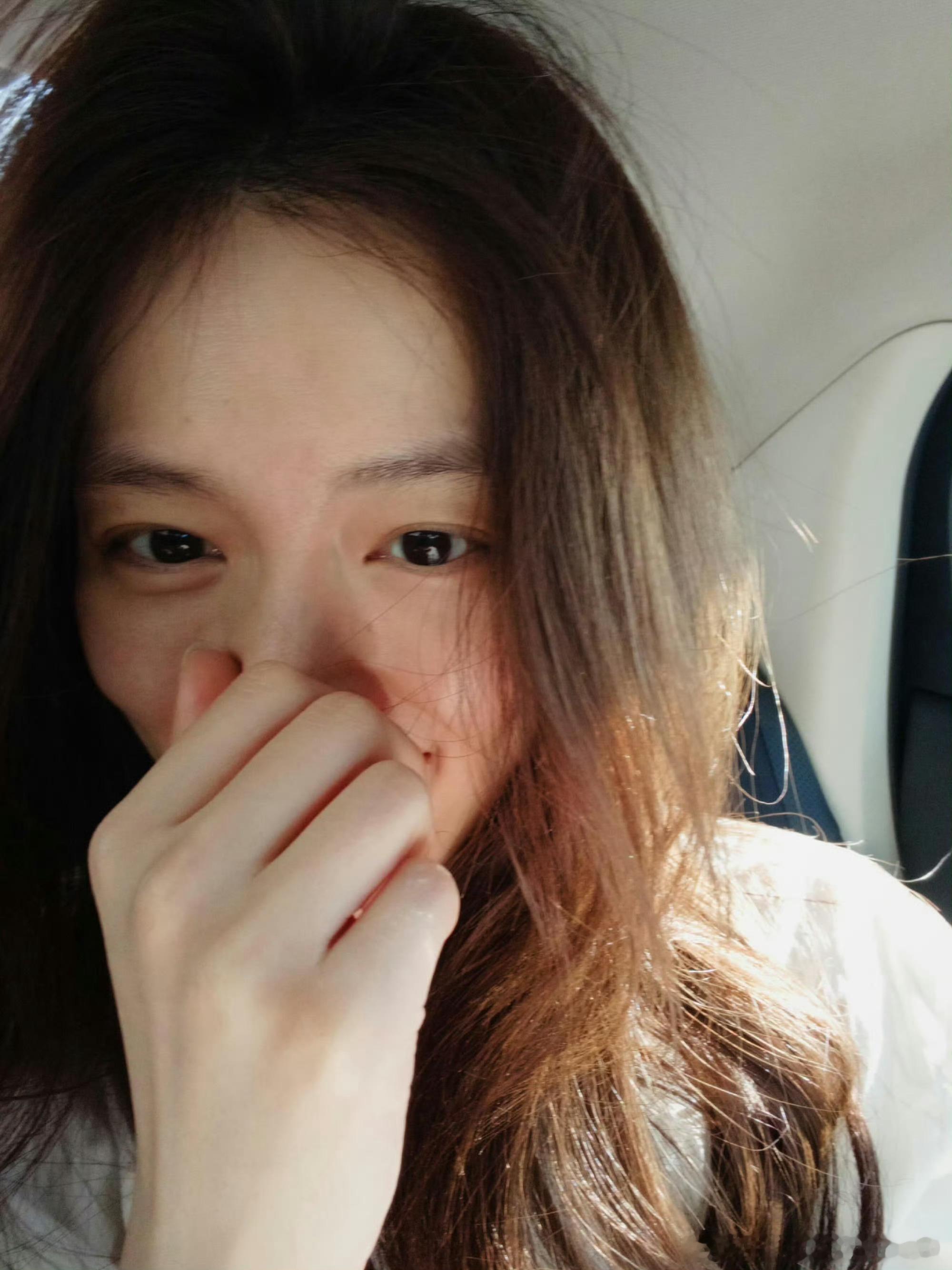 陈昊宇这个自拍也太撩人了，完全扛不住啊！