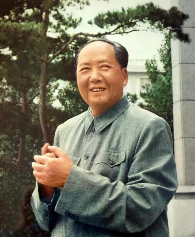 12海里领海权，居然是教员打出来，并成为国际规则的。当时主要是因为设定为