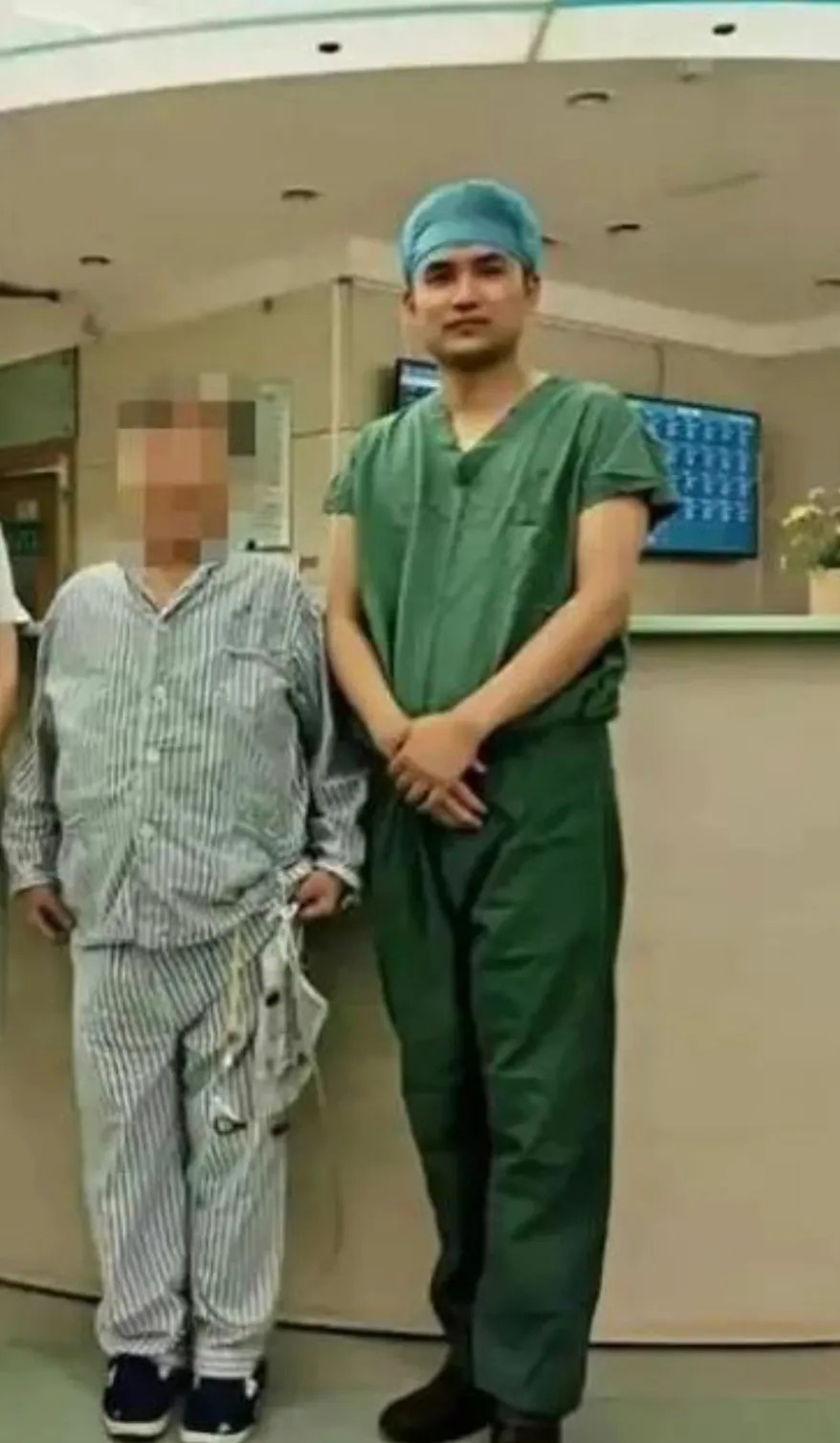 天塌了由高个子顶着，可湘雅二院的刘翔峰这号人，拿着人命当儿戏还一路混到今天，背后