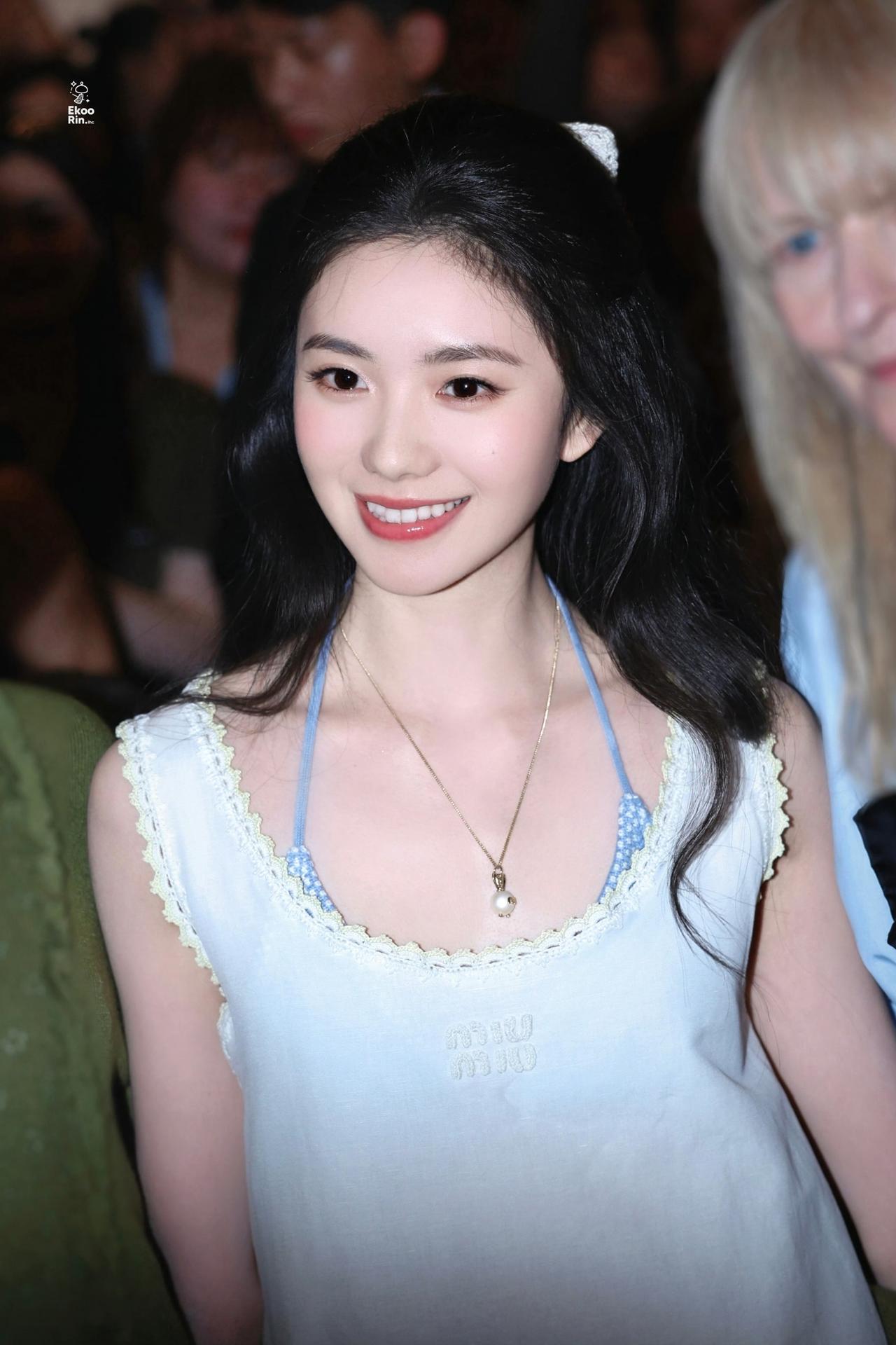 刘浩存好明媚好少女[爱心]