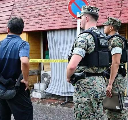 日本人动手了？8月21日下午，一名美国海军陆战队士兵在日本琉球地区名护市某医院停