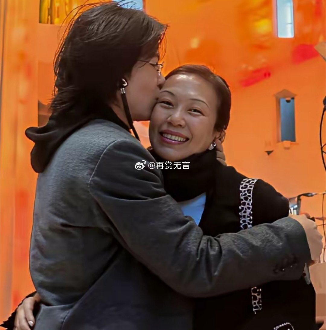 萧敬腾这是娶了个妈妈回来啊！！