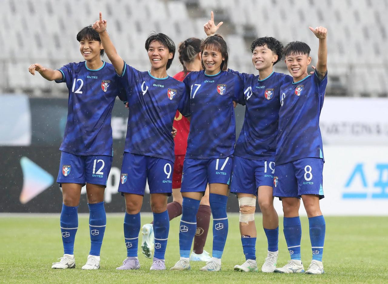 太恐怖！太凶残了！中国台北女足VS朝鲜女足的射门比是4：42！朝鲜女足攻得可