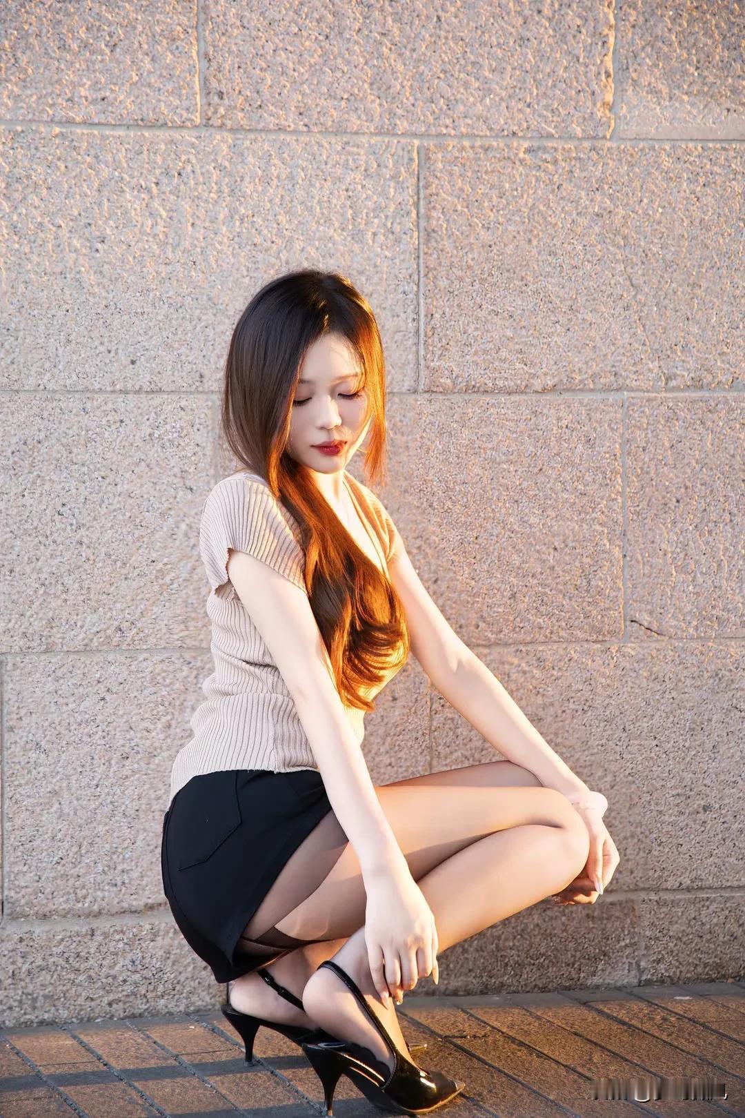 如果当初我没有遇见你该有多好啊！这样我就不会那么伤心难过，也不会在夜深人静的时候