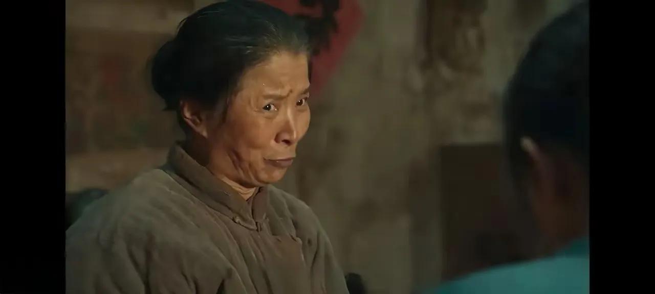 追剧《生万物》封二（林永健饰演）说要休了老婆（迟蓬饰演），接着说，当初说老婆比