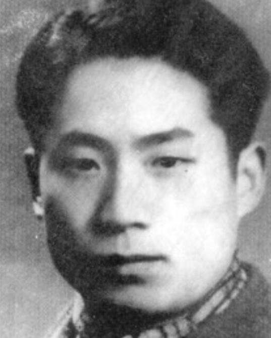 1948年4月18日，地下党员李维嘉完成接头准备回家，走到重庆临江门外的华一村时