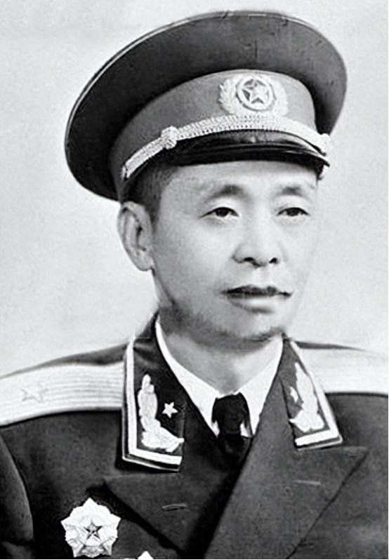 1957年，开国少将甘祖昌请求总政：“我脑袋有伤，不适合当官，想回老家，去当农