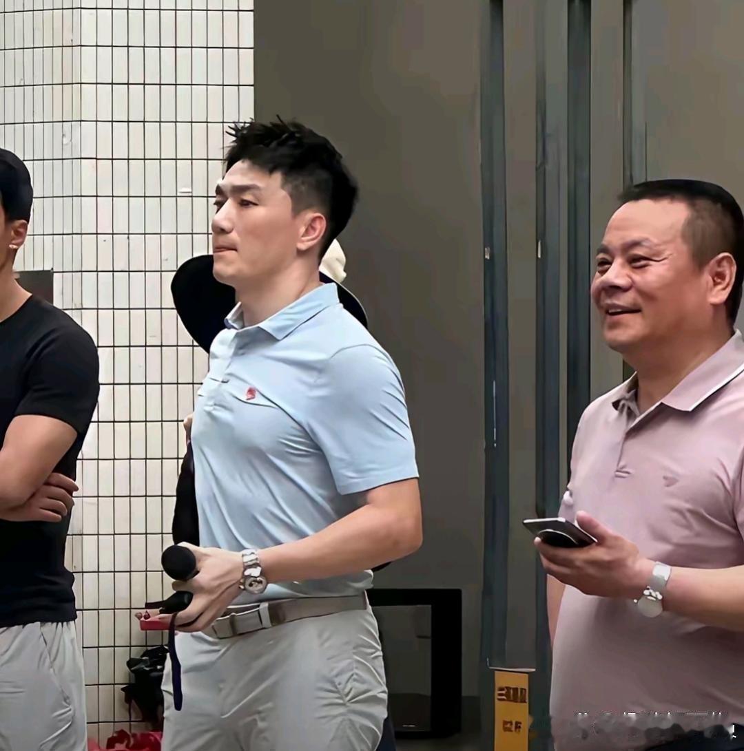 这就是张馨予老公？也没那么帅吧​