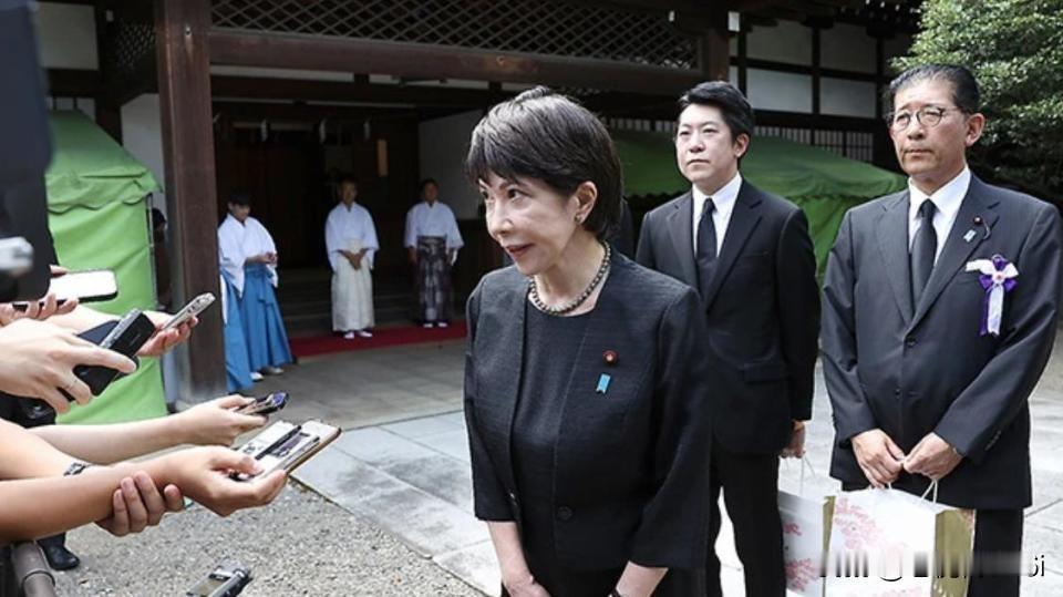 坚决支持中方将靖国神社更正为战犯神社的正义举措近日，中国外交部发言人林剑在