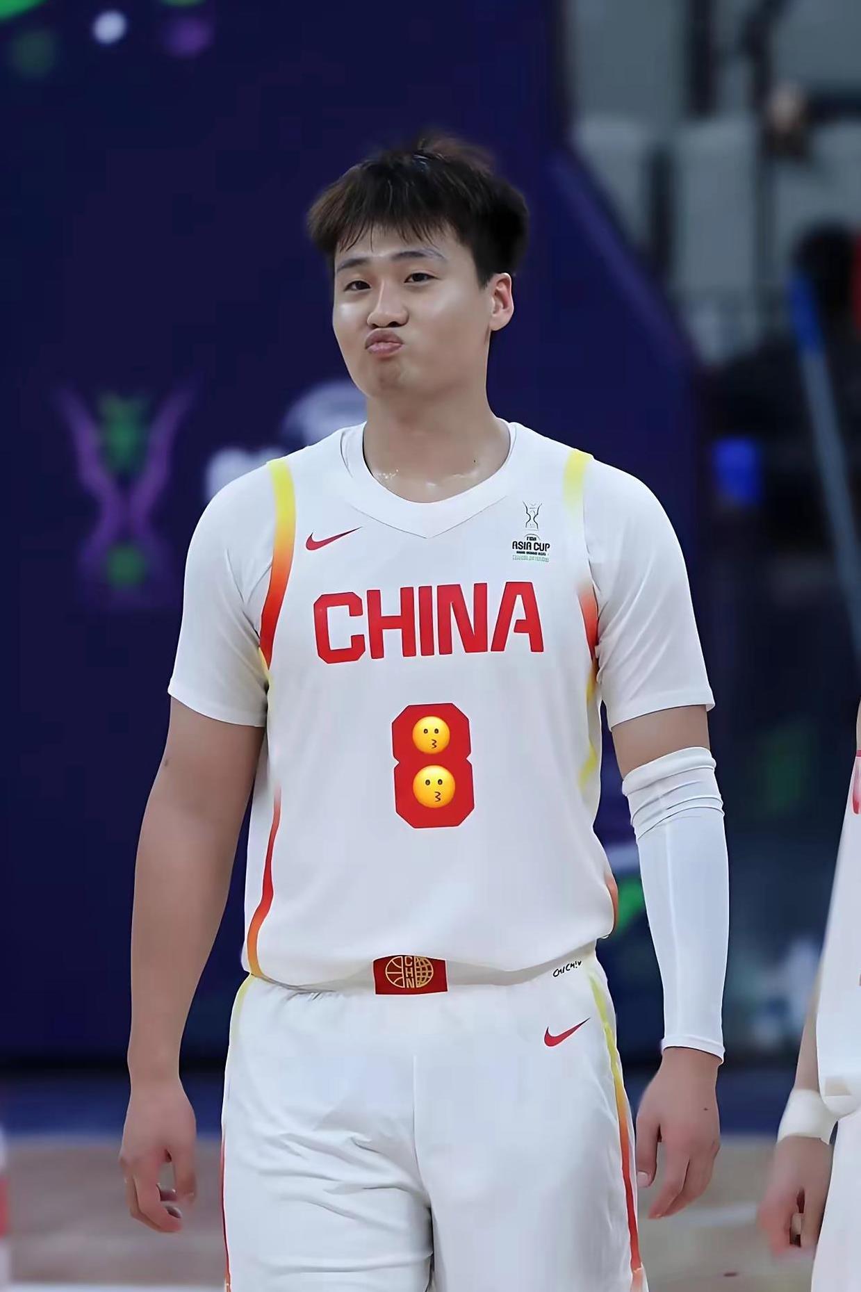 改变CBA联盟格局的三大交易来了！第一大交易---张震麟转会上海上海队在得到
