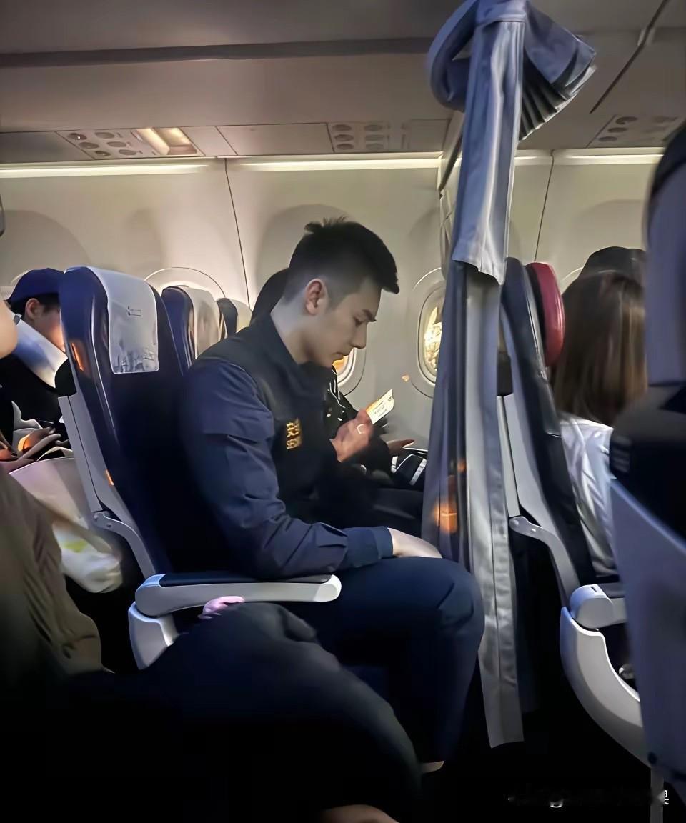 我敢打赌，99%的女生，都是喜欢这样的。