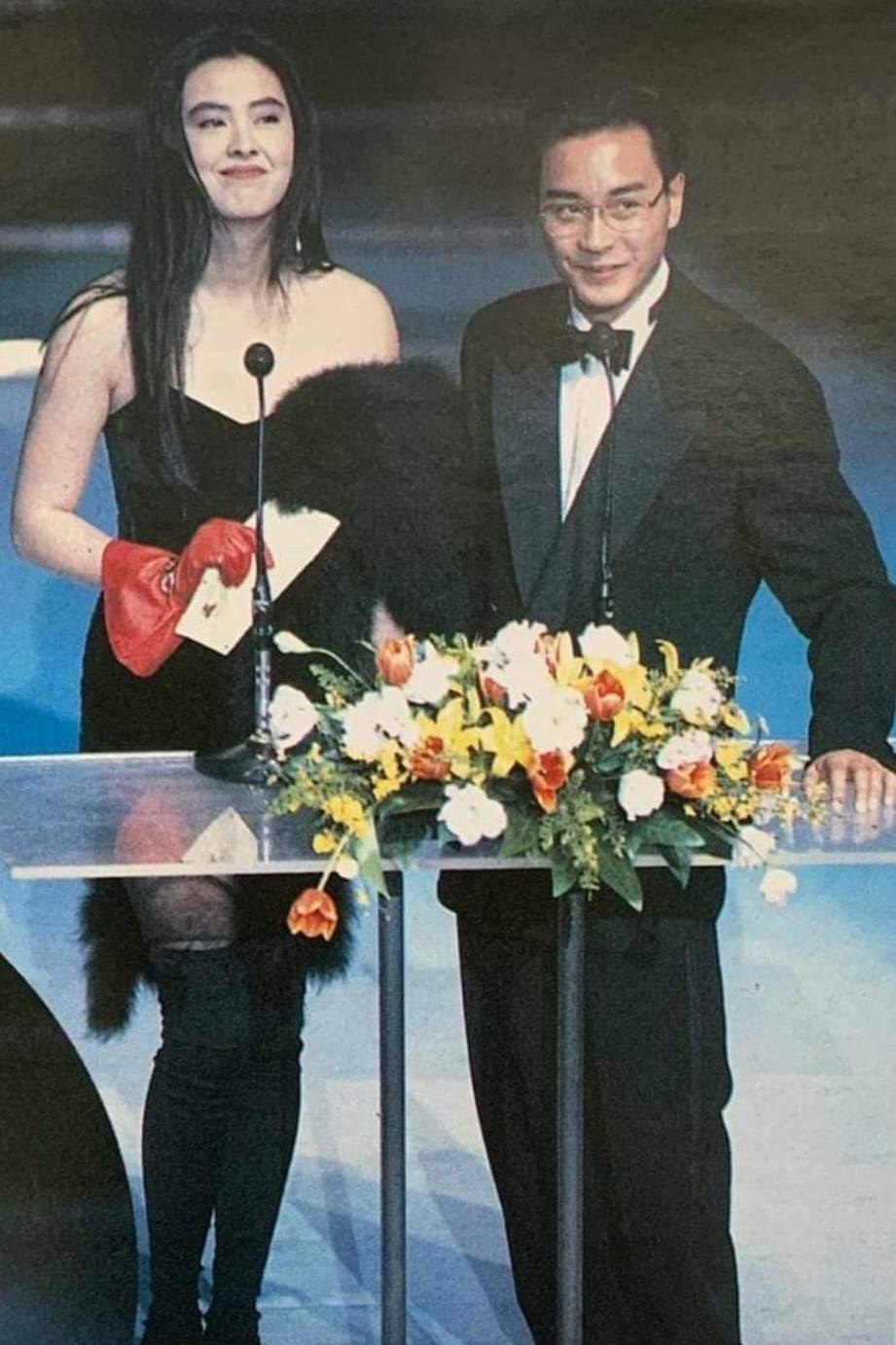 张国荣与王祖贤。