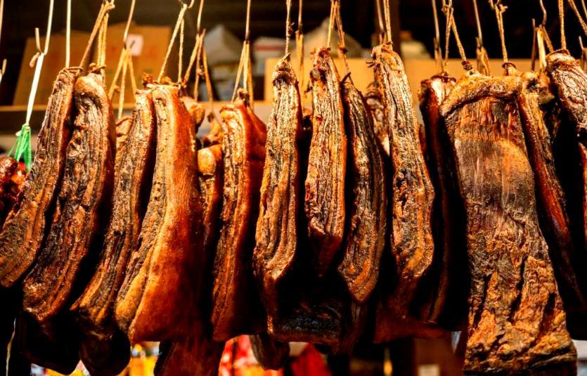 胆固醇大户被揪出，3种食物或会升高血脂，再爱吃也要管住嘴血脂偏高这件事，第一