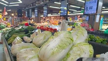 江苏多地市场强化大白菜检测，部分市场已禁止康保县大白菜入场日前，河北省张家口市