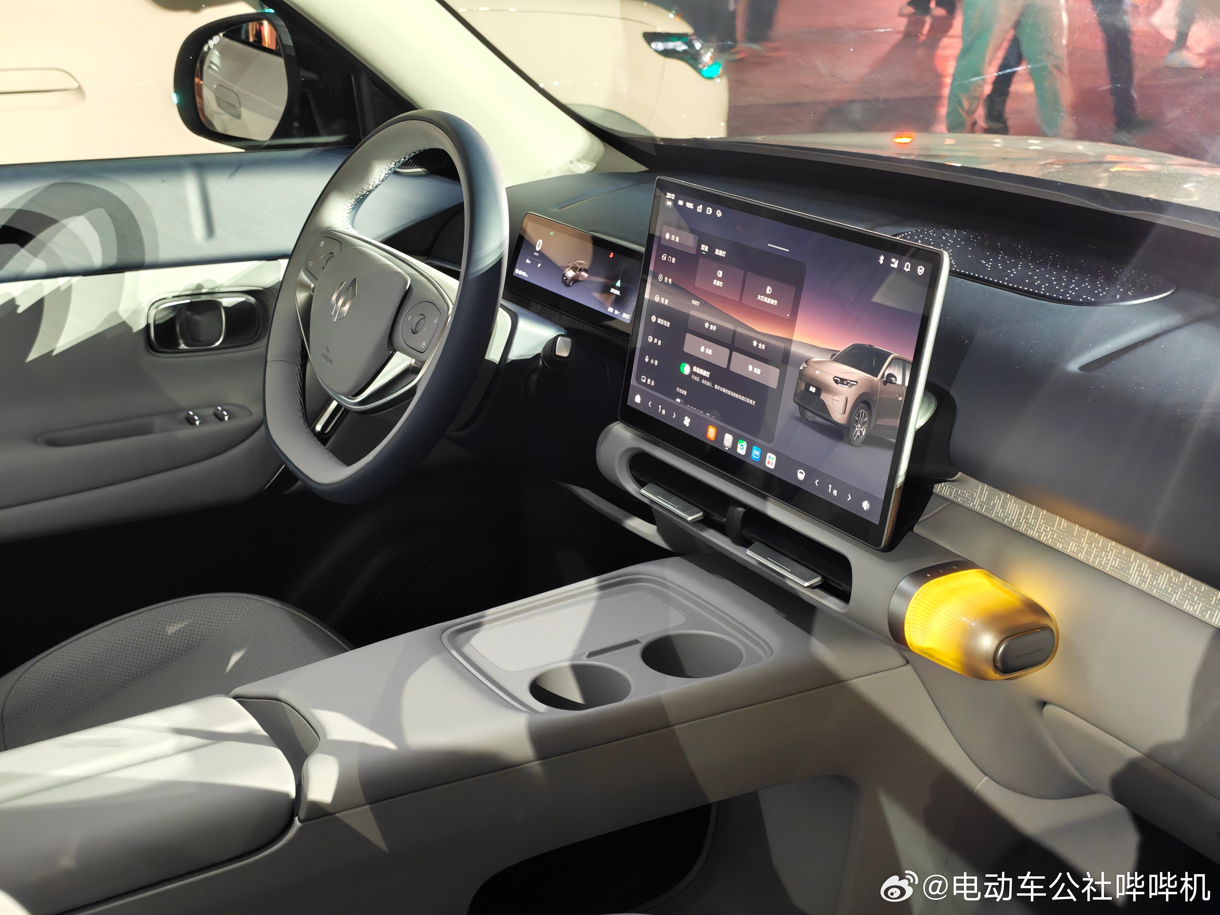 零跑最有魅力的事情，永远是把性价比做到极致，零跑A10正式售价6.58-8.68