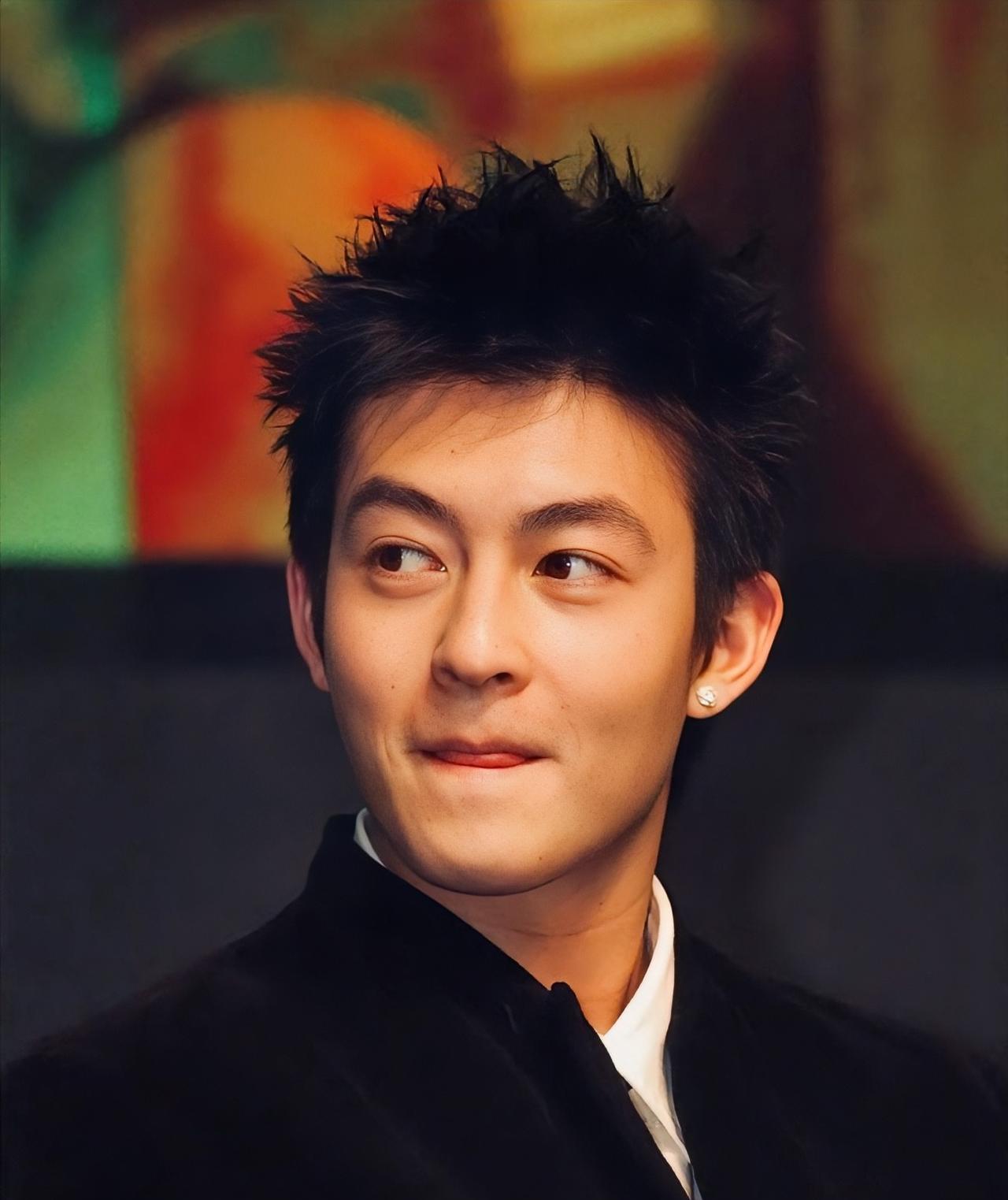 我宣布！陈冠希就是最帅的男人！直接怒怼了日本的工作人员，起因是因为，是陈冠希