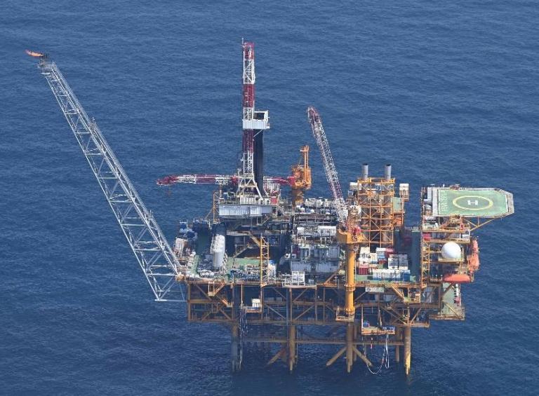 中国再次推进中日东海争议海域地区石油新结构建造，日本毫无意外得提出“抗议”，但是
