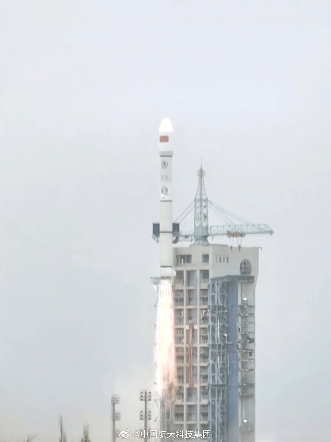 发射！年度第17次！【中国🇨🇳航天航天长二丙火箭/远征一号S上面级再携手，