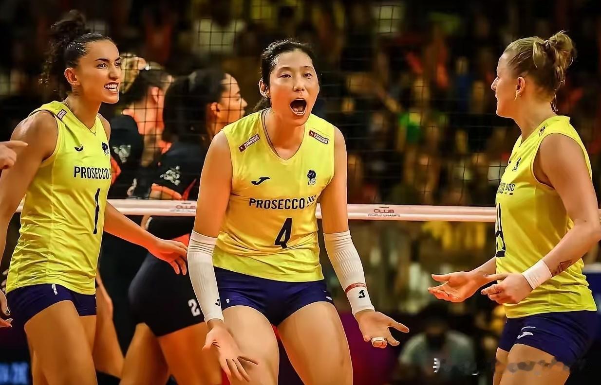 女排世俱杯落幕最佳阵容+8支球队最终排名+奖金如下第1名：斯坎迪奇女排（意