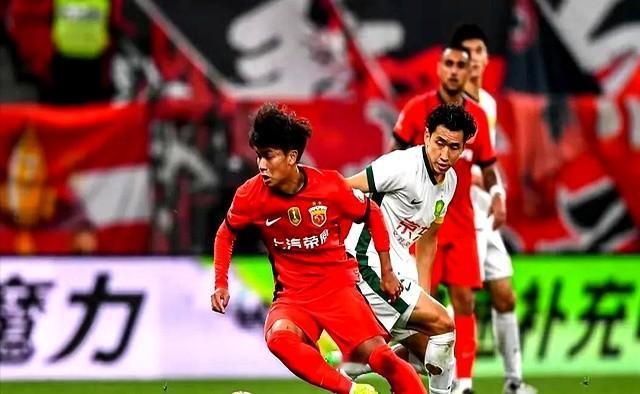北京时间5月9日，中超上海海港3-1逆转青岛海牛，谁也没想到，一个19岁小将蒯纪