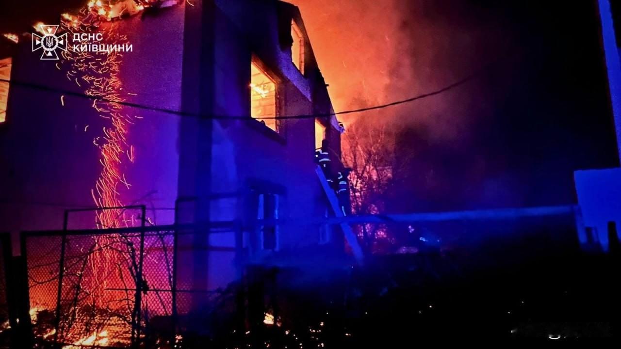 乌能源部：若空袭即刻停止，电力系统重建需耗时两个月12月29日，乌克兰能源