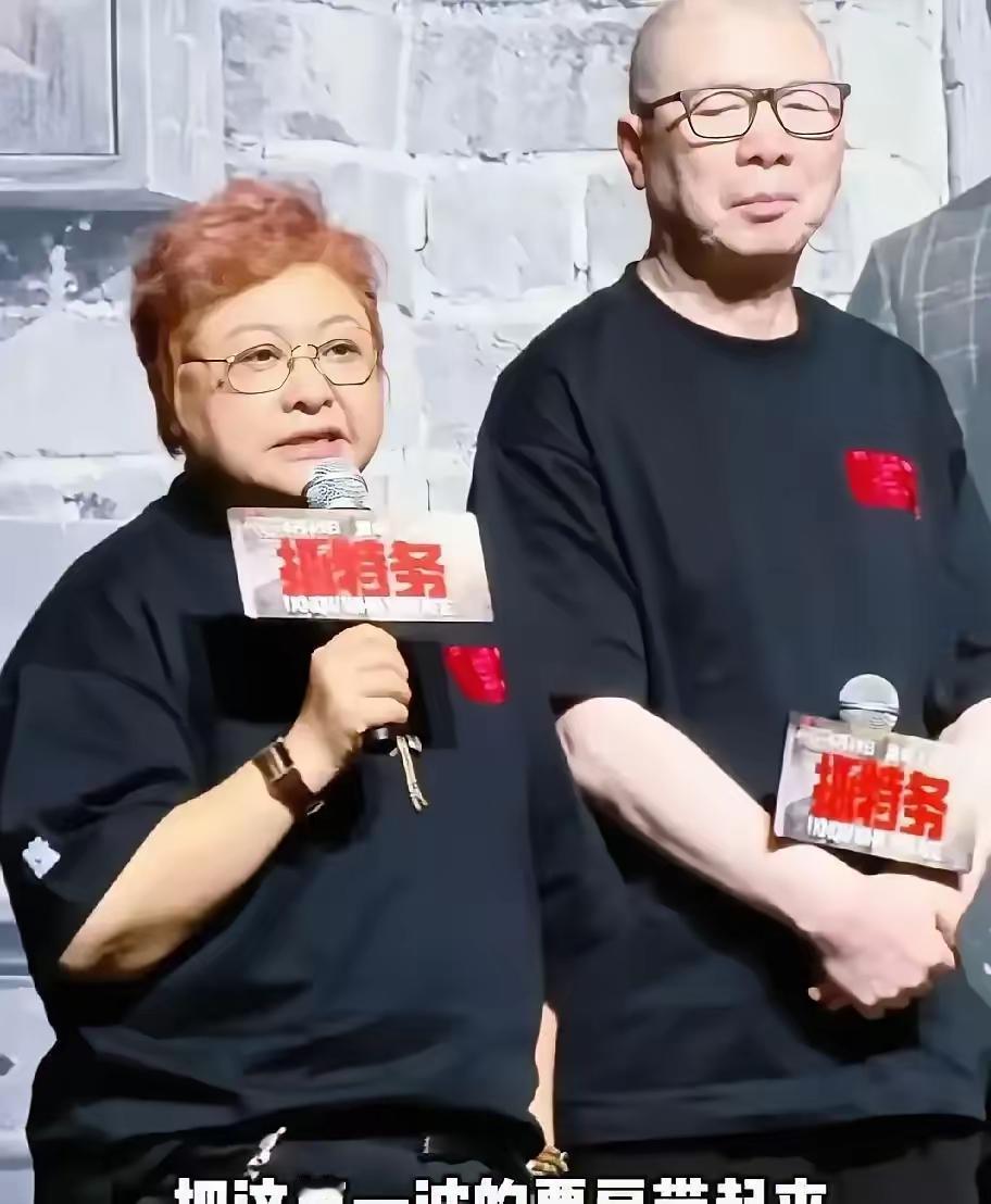 冯小刚这部《抓特务》一旦票房亏本，真正坐不住的既不是主演雷佳音，也不是胡歌，背后