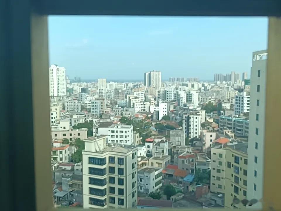 以为“供不起配偶上班”是段子,直到发生在我身，闺蜜找了份工资3000文职，买社