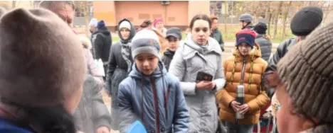 乌克兰小孩想出国为哪般吓人一跳！乌克兰的孩子们，小小年纪