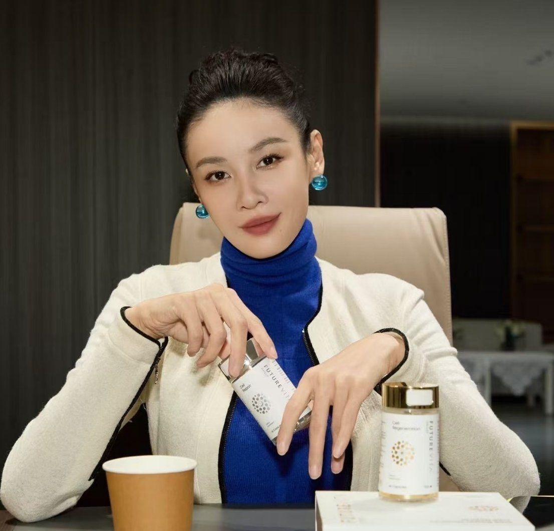 不被身份标签束缚，愿意沉下心学新东西。副业不是投机，是主动给自己多开辟一条路，持
