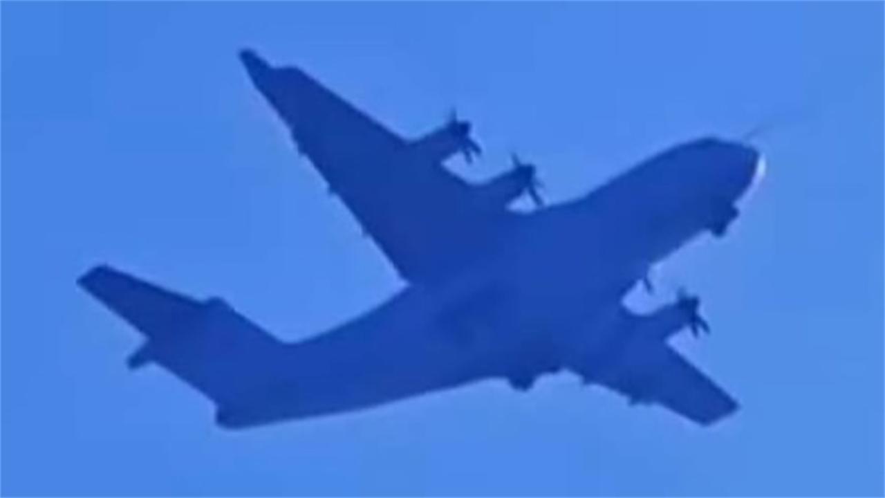 中国正式通告全球！运30来袭，向全球投送力量不在话下 几张模糊的偷拍照，却足