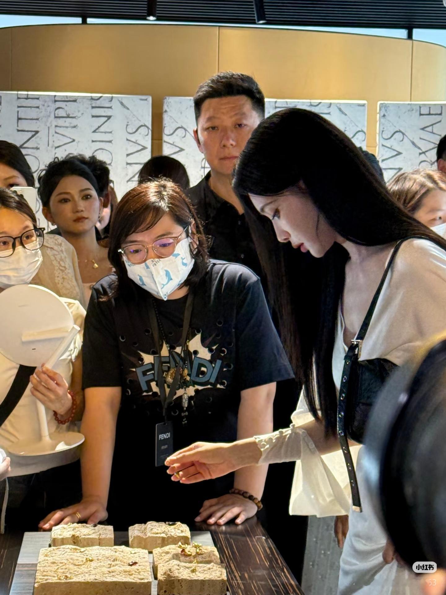 孟子义冷脸小白花孟子义Fendi成都活动生图路人视角原相机生图整理⚪️