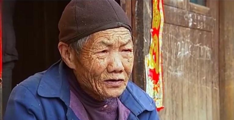 1945年6月，一支日军小分队悄悄摸上了雪峰山，计划偷袭国军部队，想打对方一个措