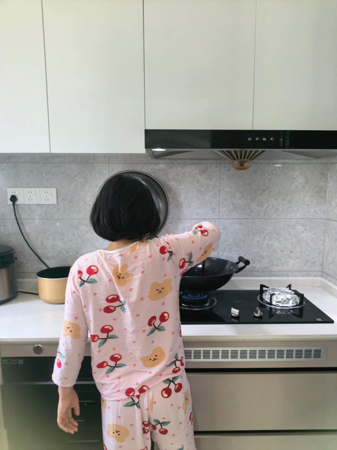 女儿做的早餐[大笑]妈妈太懒孩子就得勤快[笑着哭]​​​