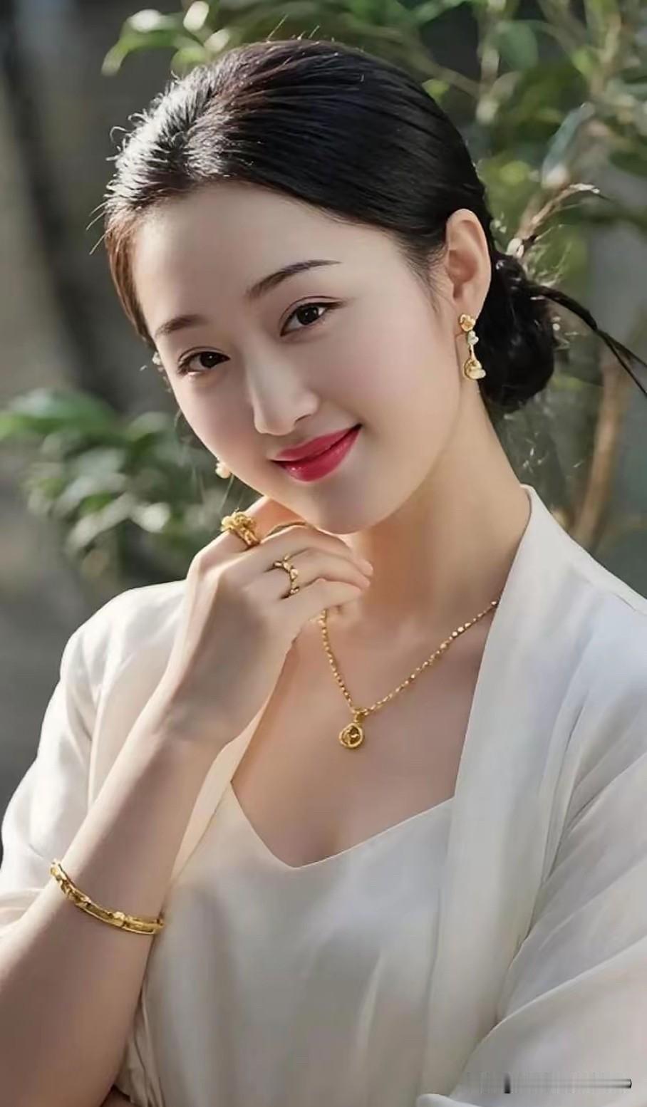 90年代魅力女歌手，甜美女神杨钰莹