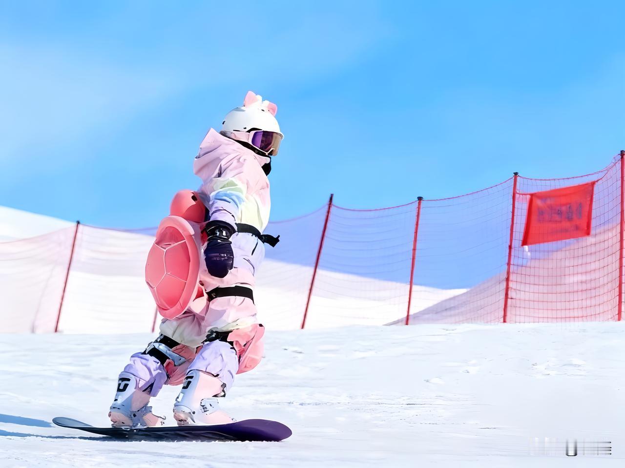 全红婵又出圈！滑雪3天掌握换刃，苏翊鸣认证：这天赋没谁了。1. 滑雪天赋与跳