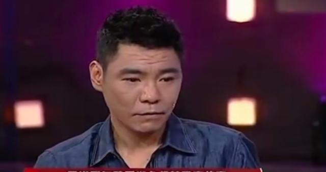 屠洪刚说：“在我第三次结婚后，有天我回到家，我的儿子和女儿突然跑到我的房间，说爸