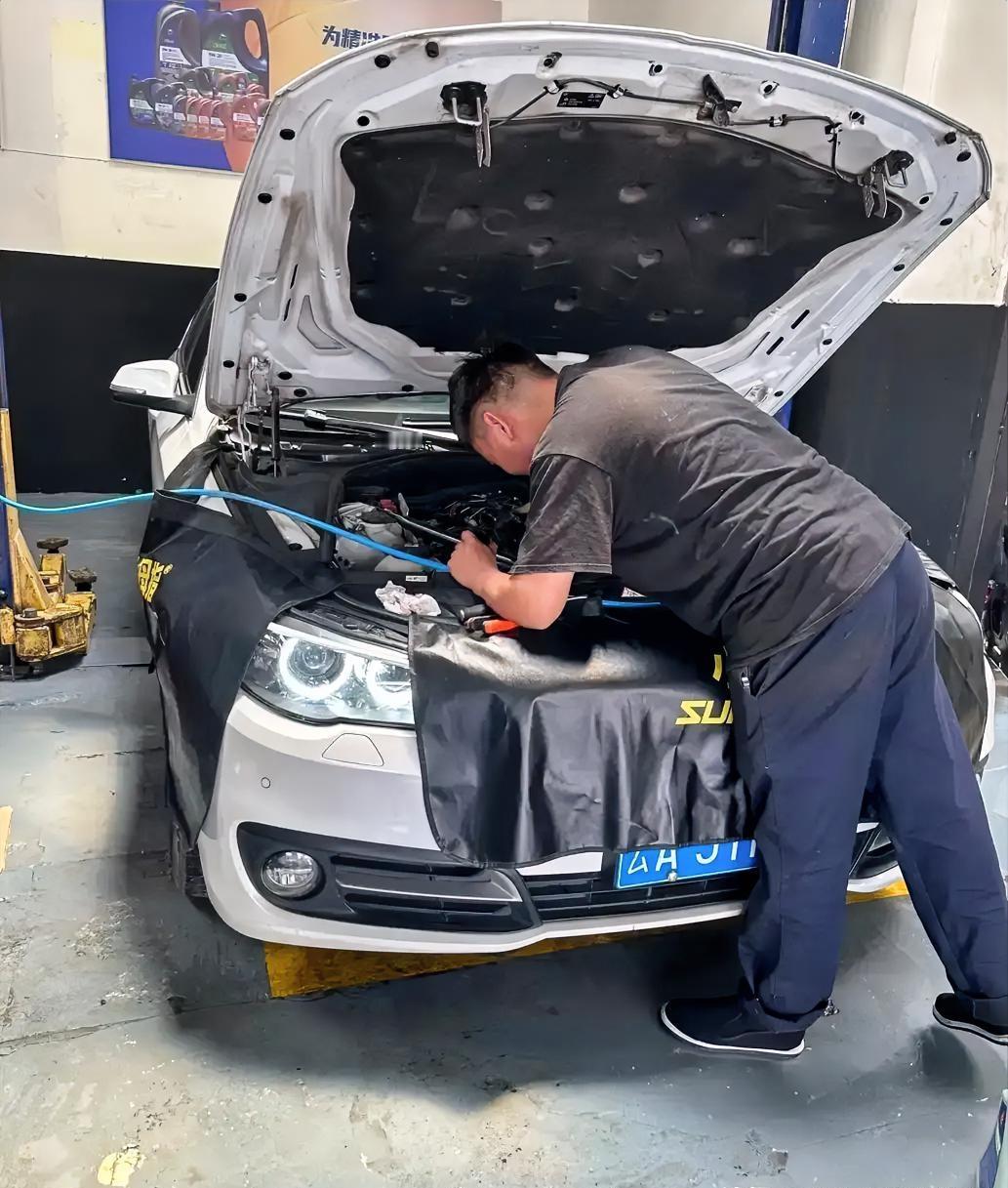 11月16日报道，表弟今年46了离婚没孩子，单身10年了，修车月收入1万多，前两